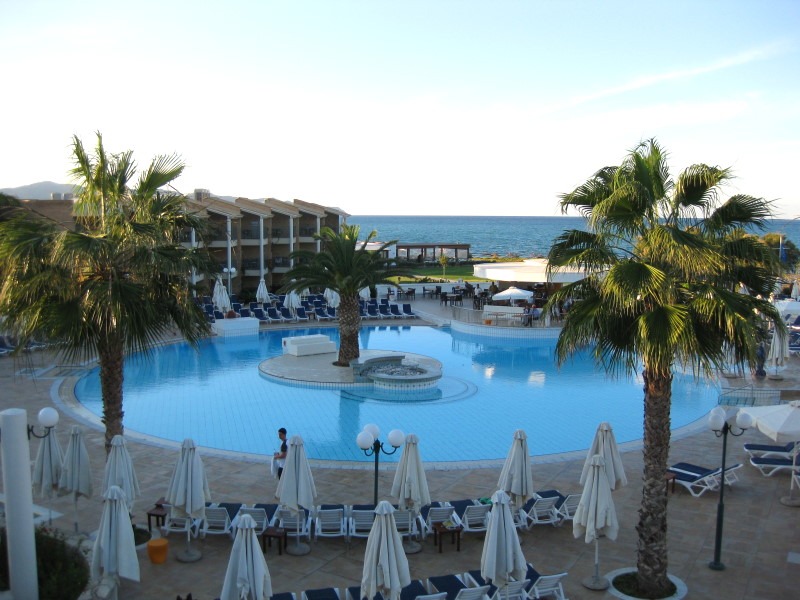 Pool vom Hotel auf Kreta